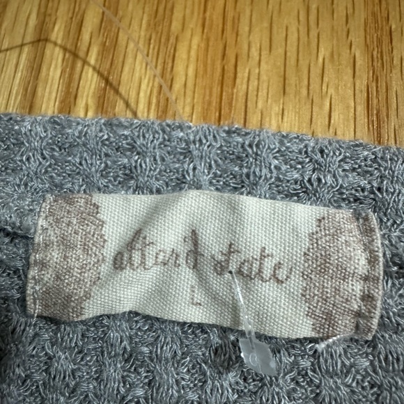 New no tag Altar’d State size L long sleeve crop - Picture 2 of 3
